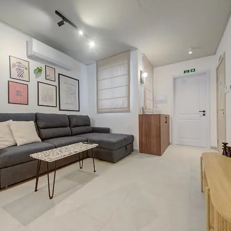 Juliet Residence, 4 , Your Away From In By Sf Homes Gzira