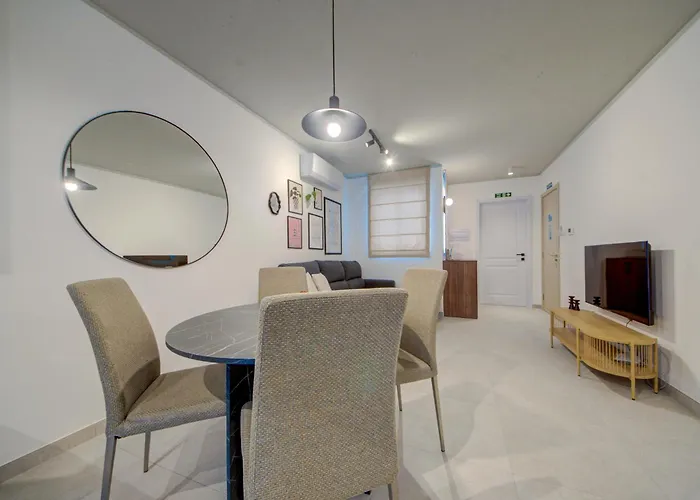 Juliet Residence, 4 , Your Away From In By Sf Homes